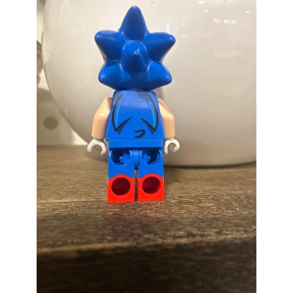 LEGO Sonic the Hedgehog Minifigure Blue Hedgehog Sega Video Game Figure 2022